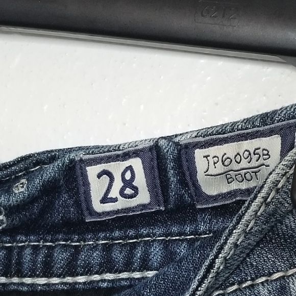 Miss Me Boot Jeans - Picture 5 of 7